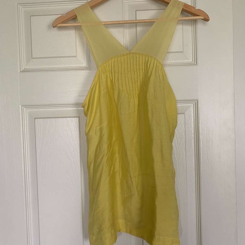 Yellow top